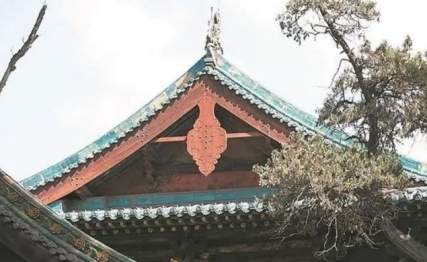 因环境生存所需产生的歇山顶的传播历程
